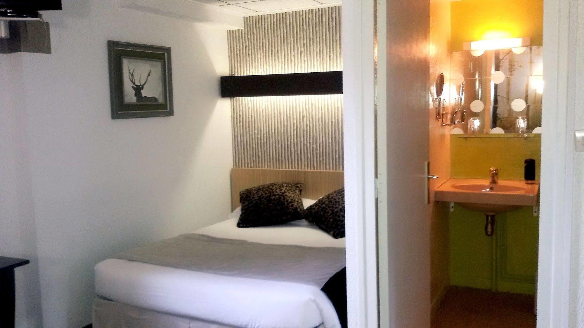 Le Merle Blanc Hotel Logis Digoin Exterior foto